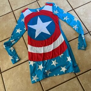 (A101)Womans Junior’s LS Marvel Nightgown Size S Like New